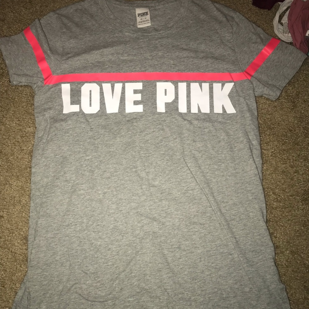 PINK Victoria’s Secret grey tee XS